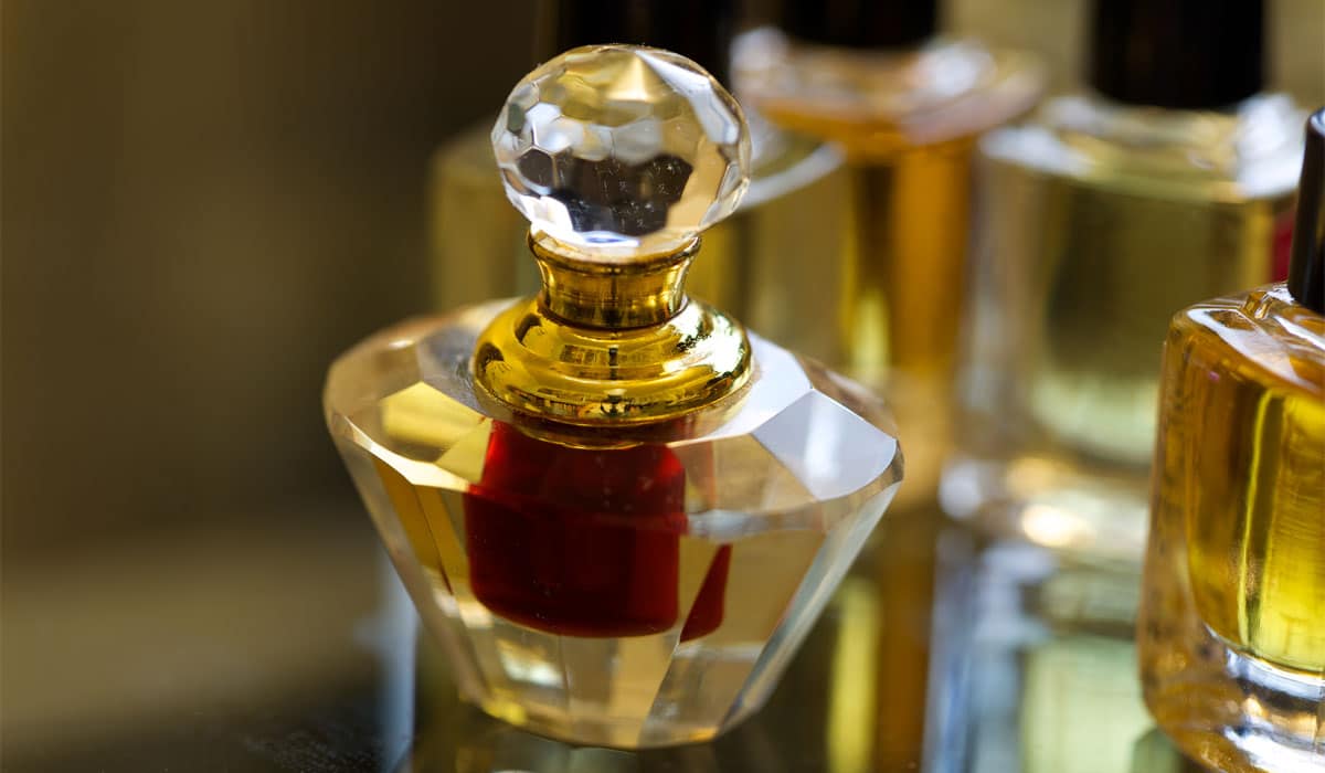 العطر في المنام للحامل